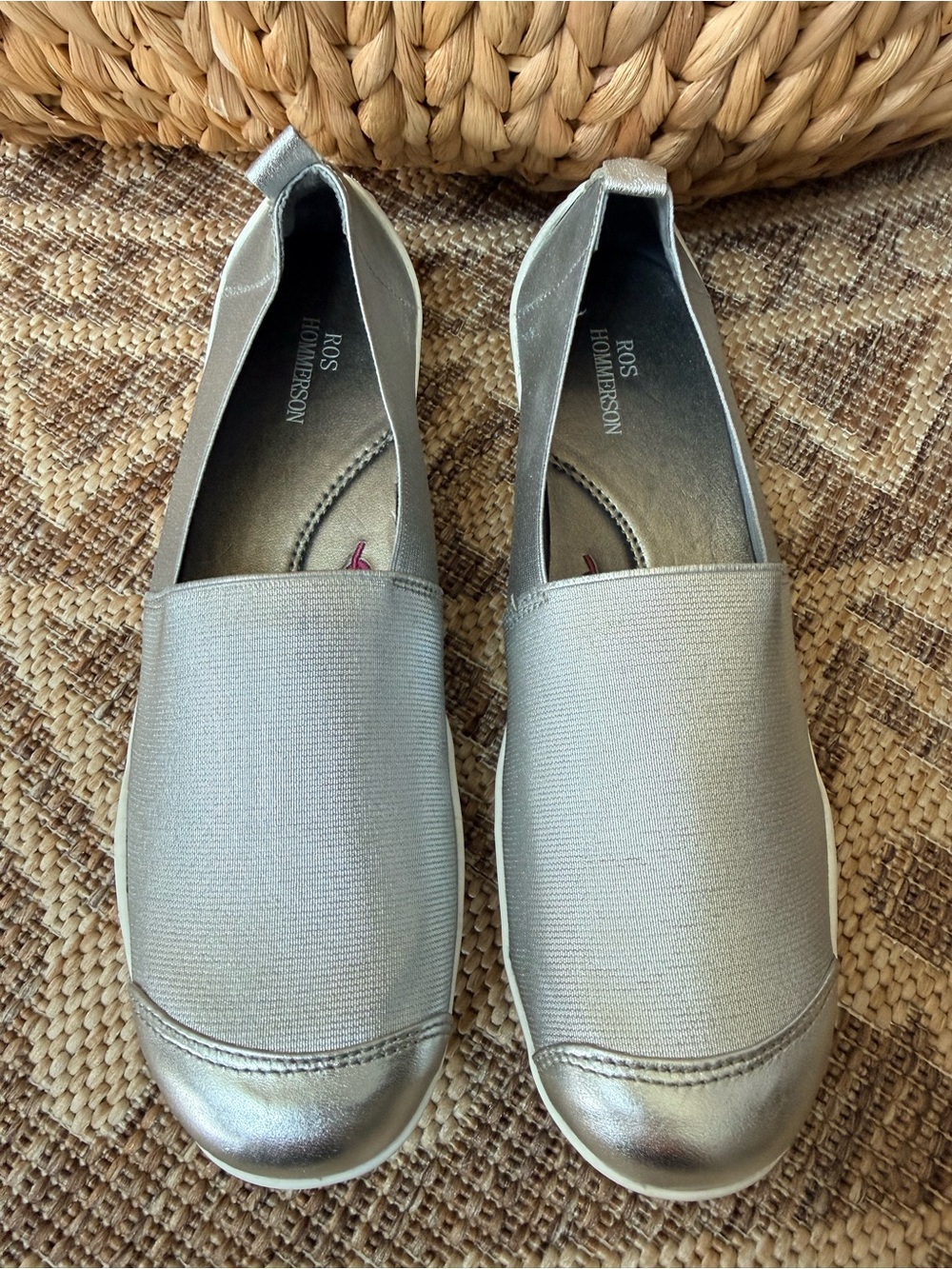 Ros Hommerson Caruso Silver 62021-85 Casual Shoe Lycra Slip-on Sz 8.5N MSRP $114